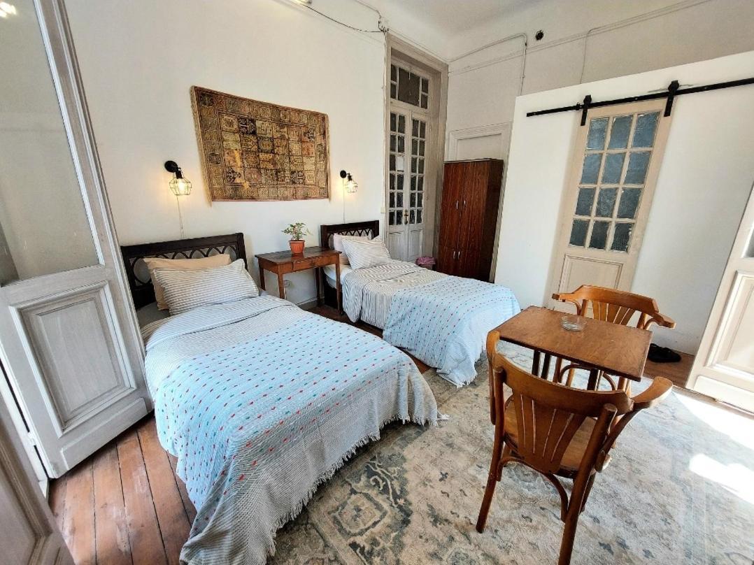Arab Hostel, Welcoming All Solo And Groups Travellers But, Unmarried Couples Not Allowed Alexandria Exterior photo
